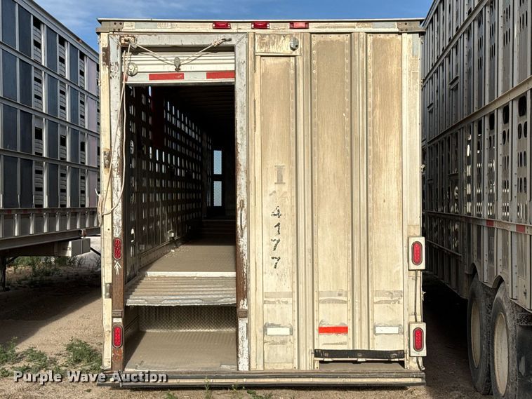 image for item DZ5380 2006 Barrett livestock trailer