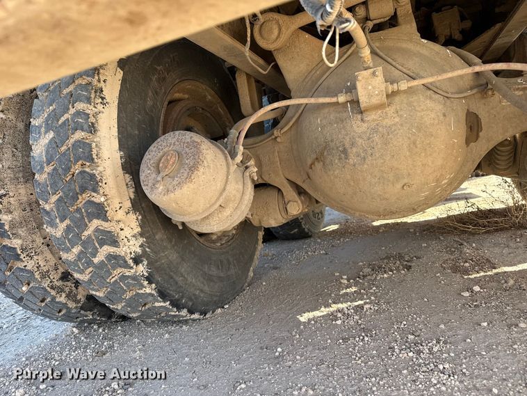 image for item DZ5406 2015 Autocar Xpeditor refuse truck