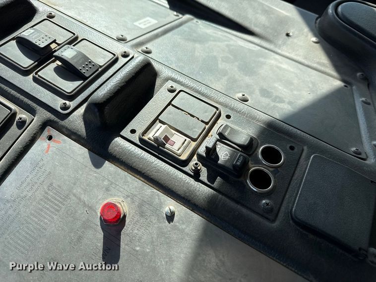 image for item DZ5406 2015 Autocar Xpeditor refuse truck