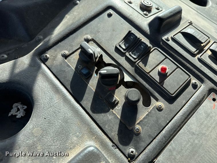 image for item DZ5406 2015 Autocar Xpeditor refuse truck