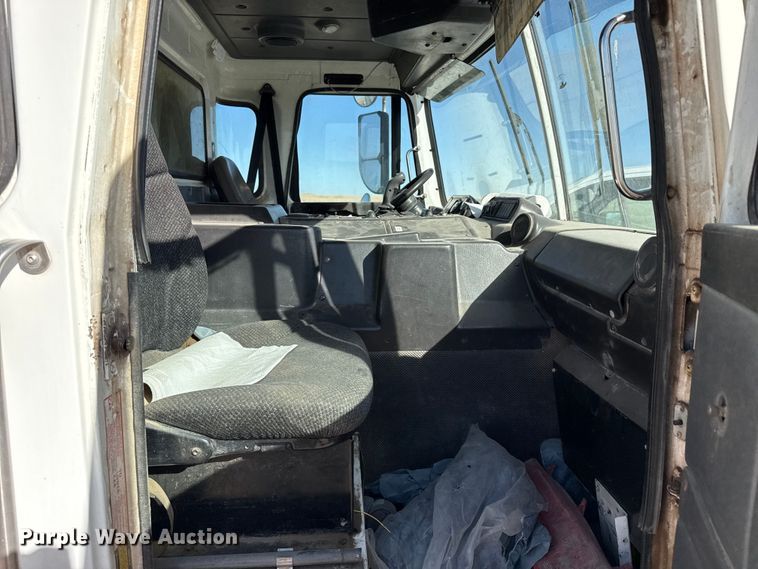 image for item DZ5406 2015 Autocar Xpeditor refuse truck