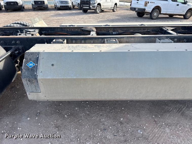 image for item DZ5414 2016 Kenworth T800 truck cab and chassis