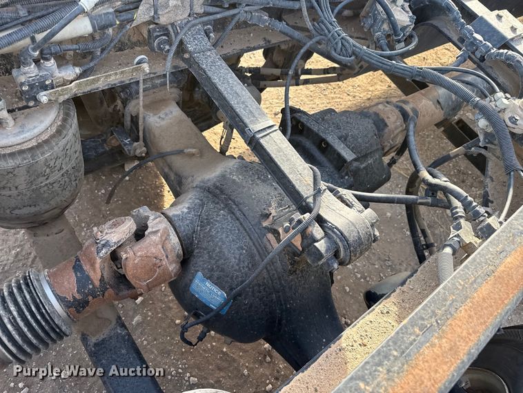 image for item DZ5414 2016 Kenworth T800 truck cab and chassis