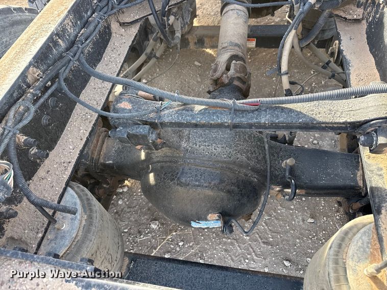 image for item DZ5414 2016 Kenworth T800 truck cab and chassis