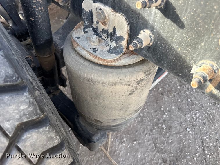 image for item DZ5414 2016 Kenworth T800 truck cab and chassis