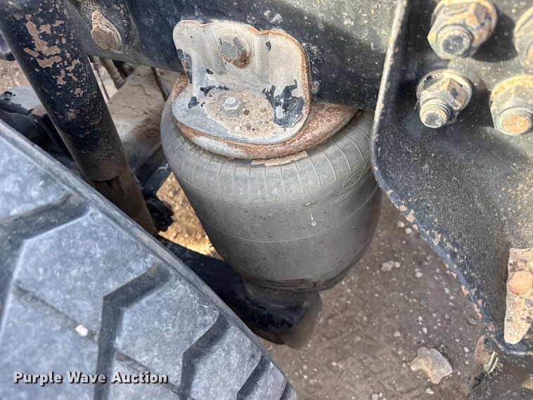 image for item DZ5414 2016 Kenworth T800 truck cab and chassis