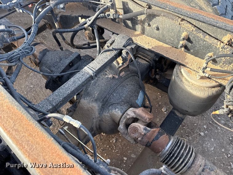 image for item DZ5414 2016 Kenworth T800 truck cab and chassis