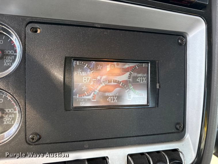 image for item DZ5414 2016 Kenworth T800 truck cab and chassis