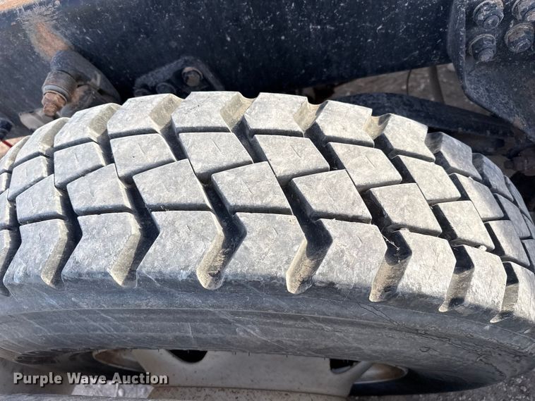 image for item DZ5414 2016 Kenworth T800 truck cab and chassis