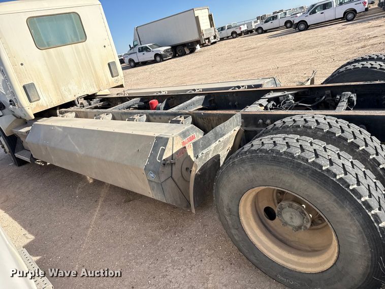 image for item DZ5415 2016 Kenworth T880 truck cab and chassis