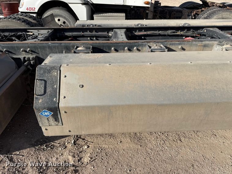 image for item DZ5415 2016 Kenworth T880 truck cab and chassis