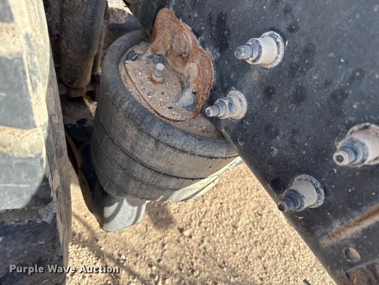 image for item DZ5415 2016 Kenworth T880 truck cab and chassis