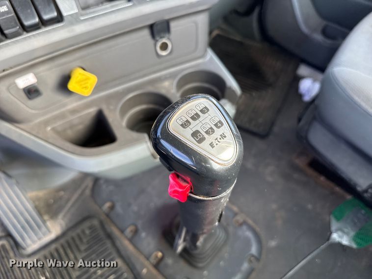 image for item DZ5415 2016 Kenworth T880 truck cab and chassis