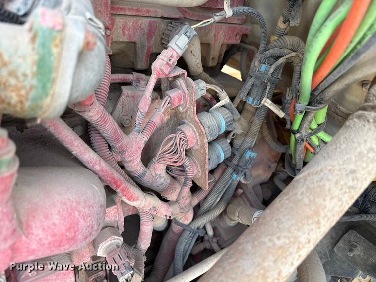 image for item DZ5415 2016 Kenworth T880 truck cab and chassis