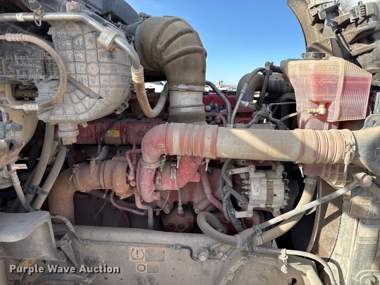 image for item DZ5415 2016 Kenworth T880 truck cab and chassis