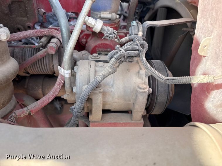 image for item DZ5415 2016 Kenworth T880 truck cab and chassis