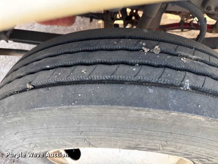 image for item DZ5415 2016 Kenworth T880 truck cab and chassis