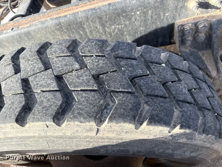 image for item DZ5415 2016 Kenworth T880 truck cab and chassis