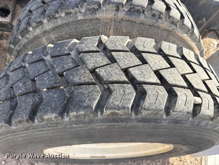 image for item DZ5415 2016 Kenworth T880 truck cab and chassis