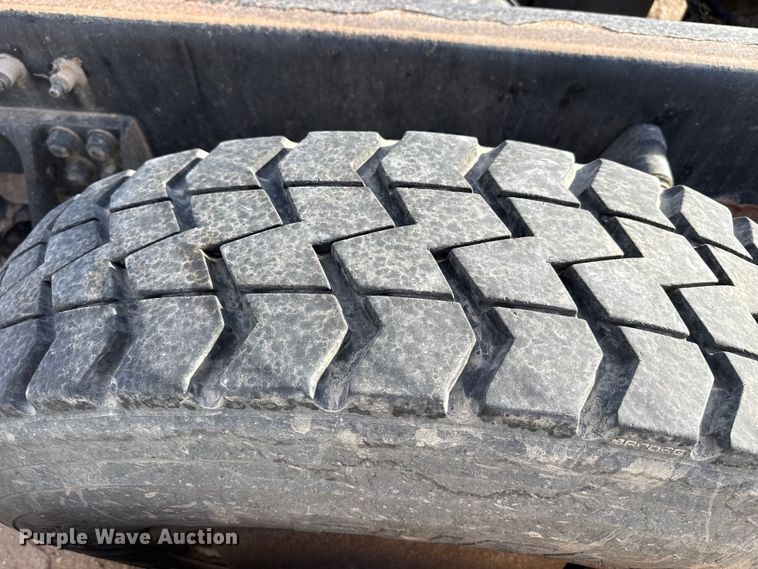 image for item DZ5415 2016 Kenworth T880 truck cab and chassis