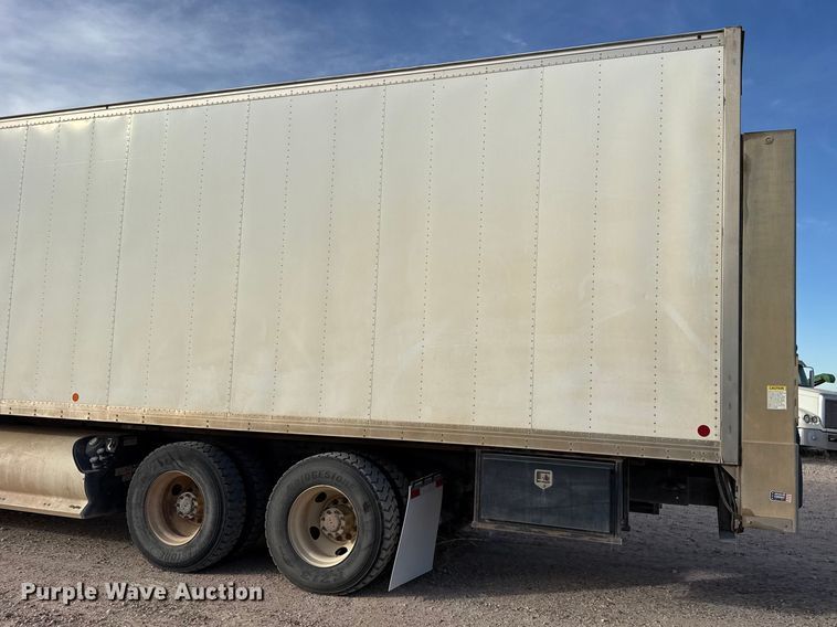 image for item DZ5416 2019 Kenworth T880 box truck