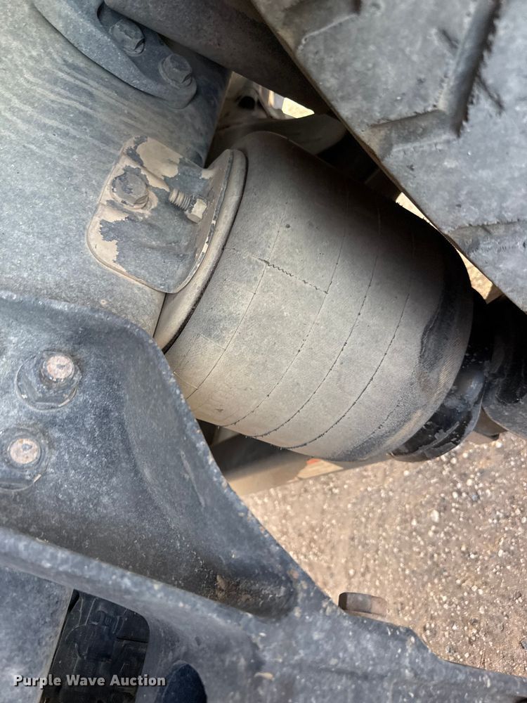 image for item DZ5416 2019 Kenworth T880 box truck