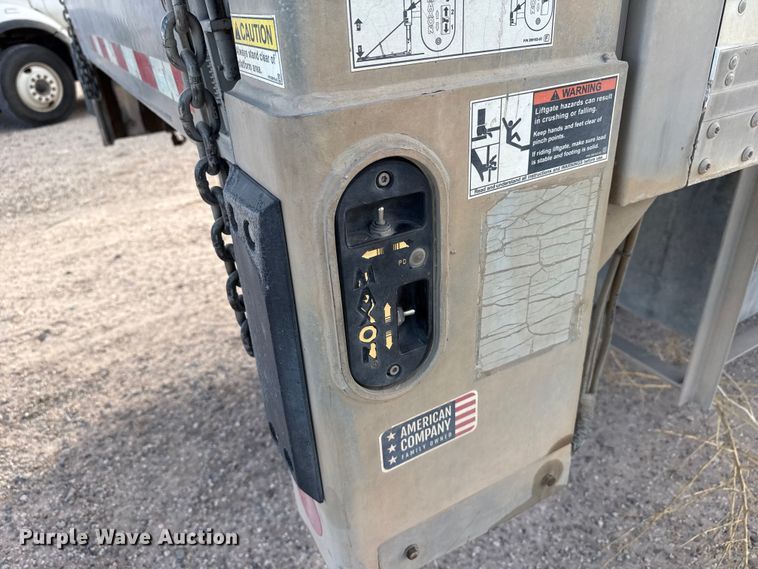 image for item DZ5416 2019 Kenworth T880 box truck