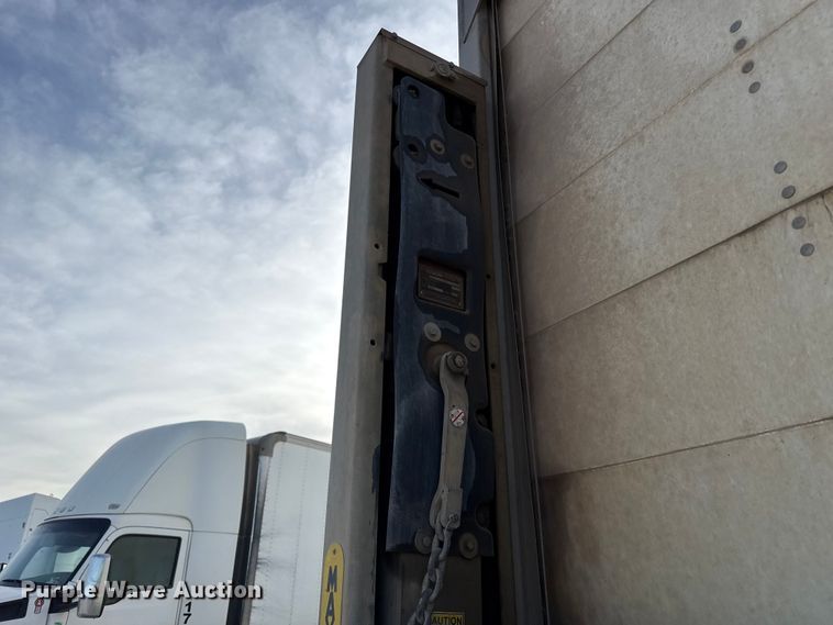 image for item DZ5416 2019 Kenworth T880 box truck