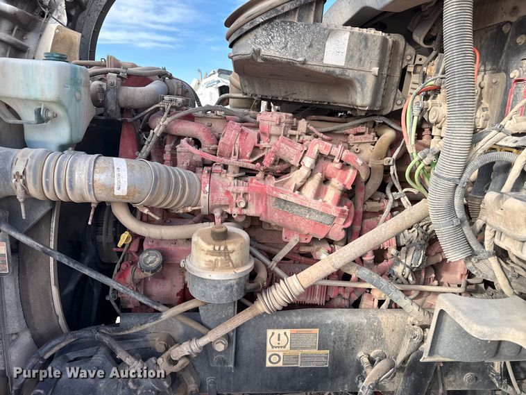 image for item DZ5416 2019 Kenworth T880 box truck