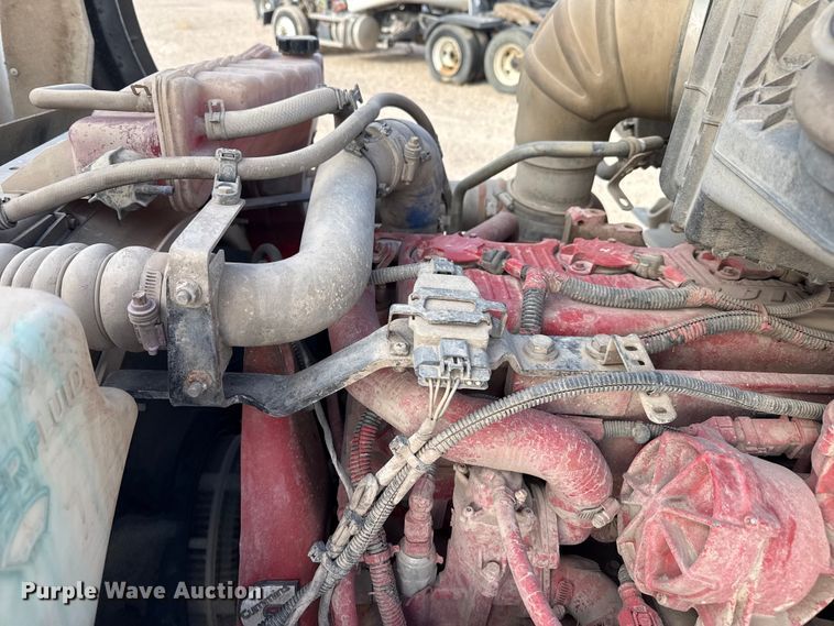 image for item DZ5416 2019 Kenworth T880 box truck