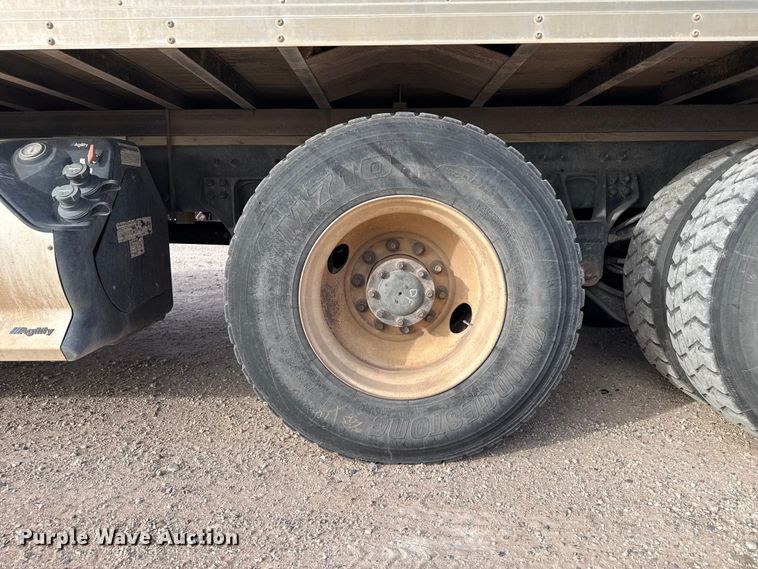 image for item DZ5416 2019 Kenworth T880 box truck