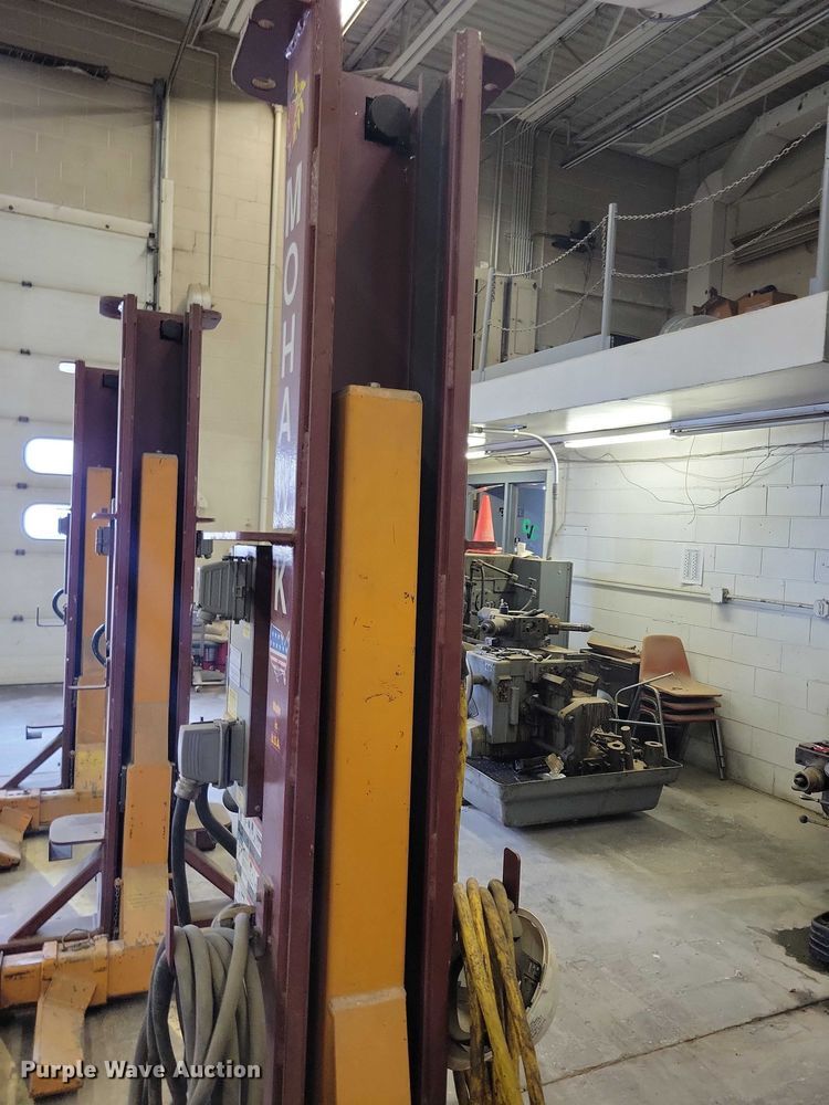 image for item DZ7012 Mohawk MP18006 four post lift