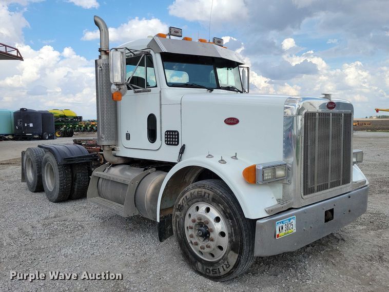 image for item DZ7031 2005 Peterbilt 378 semi truck