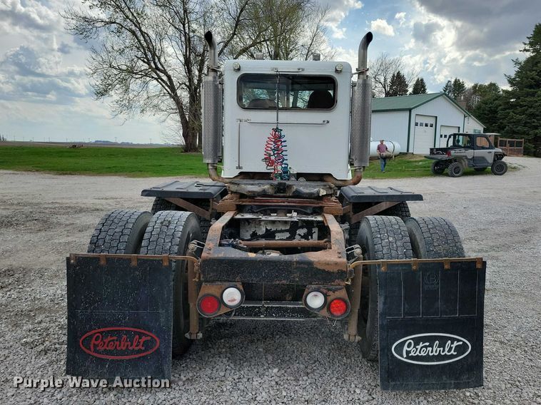 image for item DZ7031 2005 Peterbilt 378 semi truck
