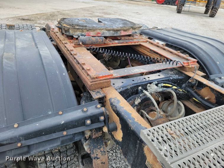 image for item DZ7031 2005 Peterbilt 378 semi truck