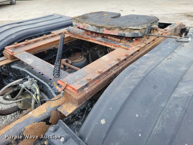 image for item DZ7031 2005 Peterbilt 378 semi truck