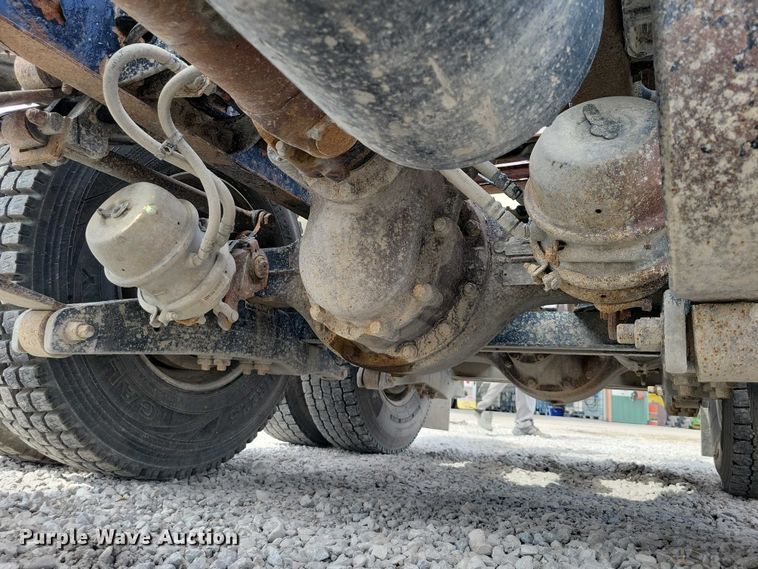 image for item DZ7031 2005 Peterbilt 378 semi truck