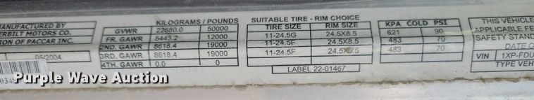 image for item DZ7031 2005 Peterbilt 378 semi truck