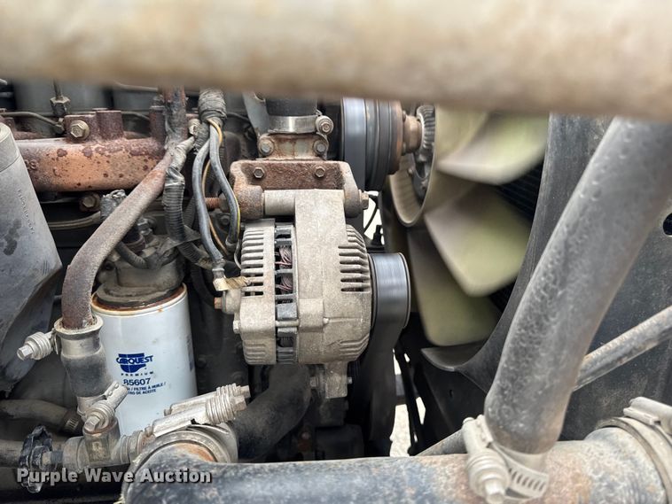 image for item EA2332 1997 Ford L8501 truck cab and chassis