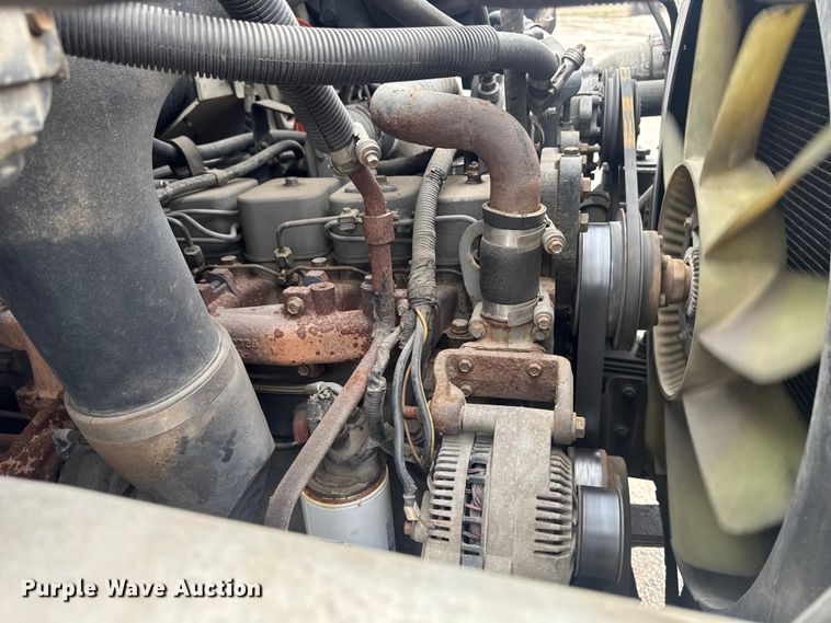 image for item EA2332 1997 Ford L8501 truck cab and chassis