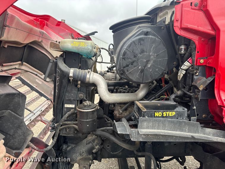 image for item EA2332 1997 Ford L8501 truck cab and chassis