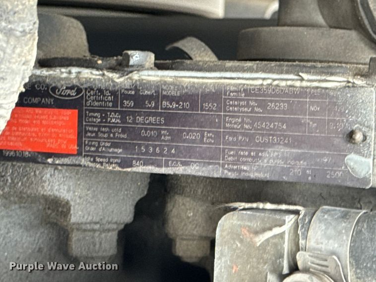 image for item EA2332 1997 Ford L8501 truck cab and chassis