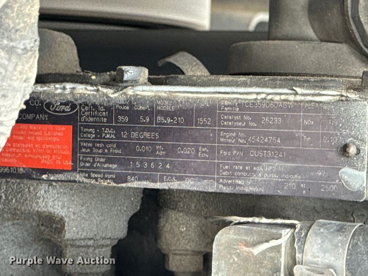 image for item EA2332 1997 Ford L8501 truck cab and chassis