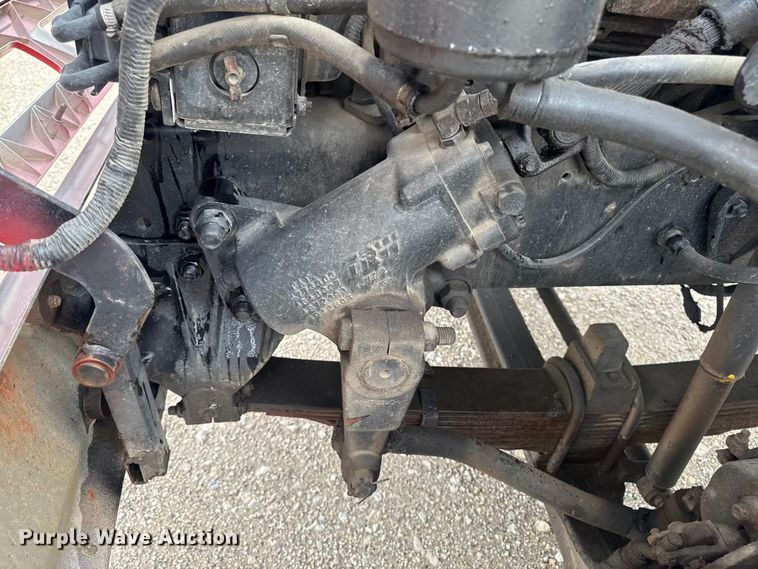 image for item EA2332 1997 Ford L8501 truck cab and chassis