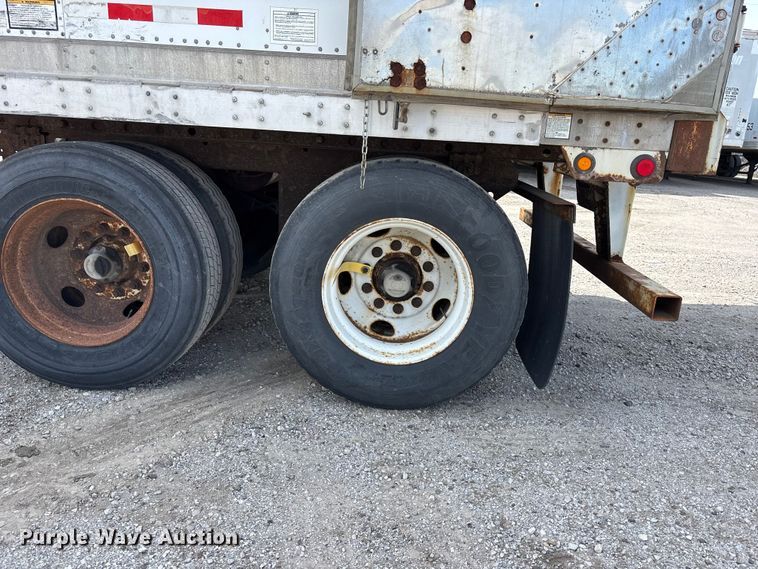 image for item EA4611 2005 Great Dane dry van trailer