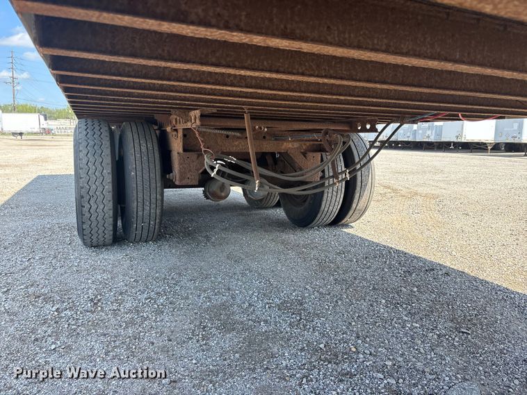 image for item EA4629 1995 Wabash dry van trailer