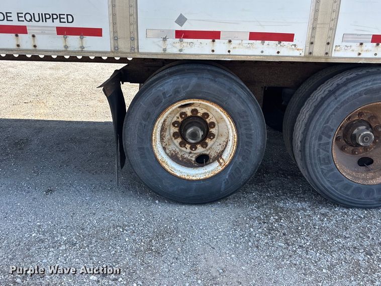 image for item EA4629 1995 Wabash dry van trailer
