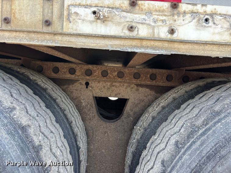 image for item EA4630 1995 Wabash dry van trailer