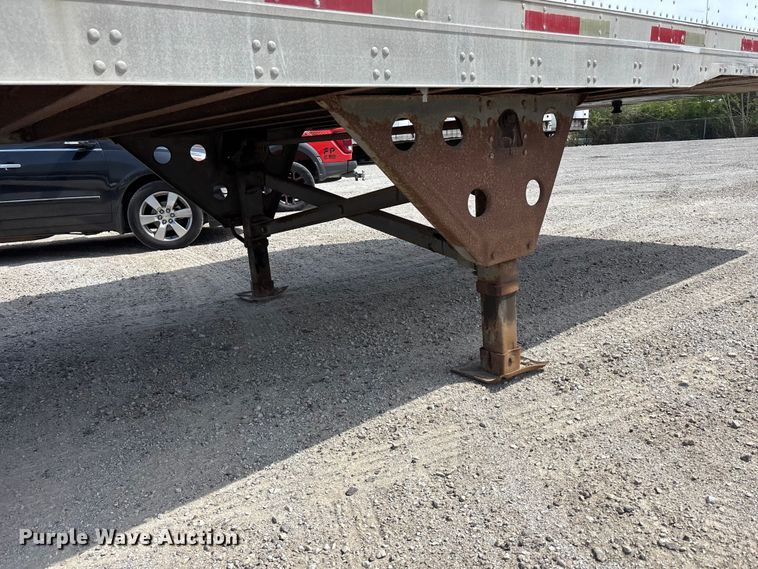 image for item EA4641 2007 Utility VS2DC dry van trailer