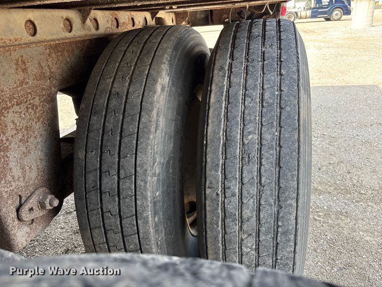 image for item EA4641 2007 Utility VS2DC dry van trailer